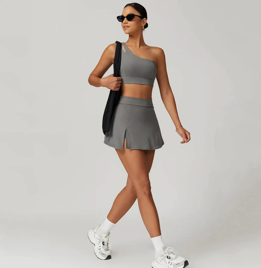 SET ÁO DÂY CHÉO VÀ CHÂN VÁY XẺ