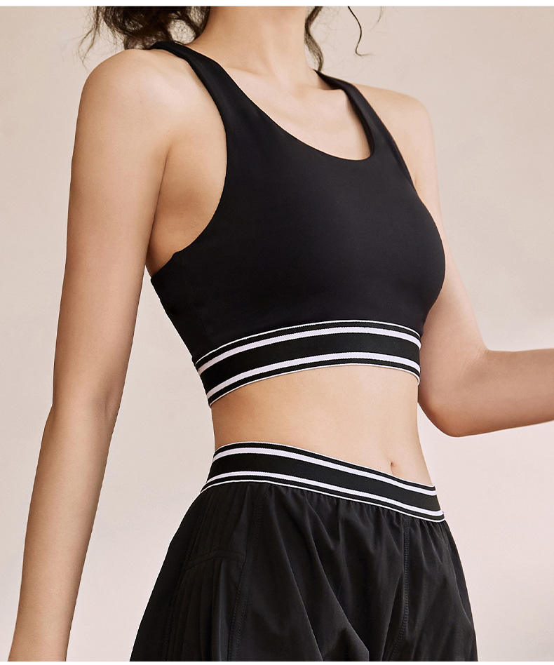 SET ĐỒ TẬP THỂ THAO NỮ CROP TOP BRA VÀ QUẦN SHORT THOẢI MÁI